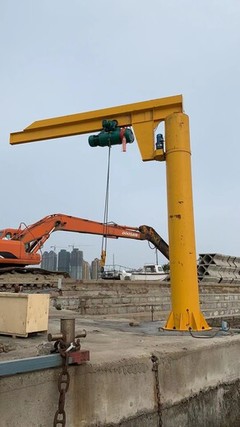 福建悬臂吊价格全解析 影响因素与选购指南